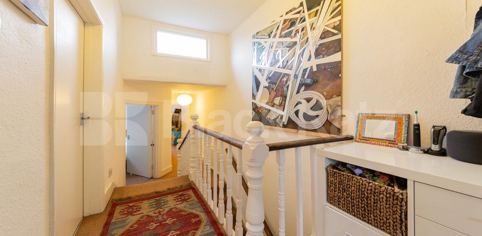 Modern Apartment Chapter Road, Willesden Green